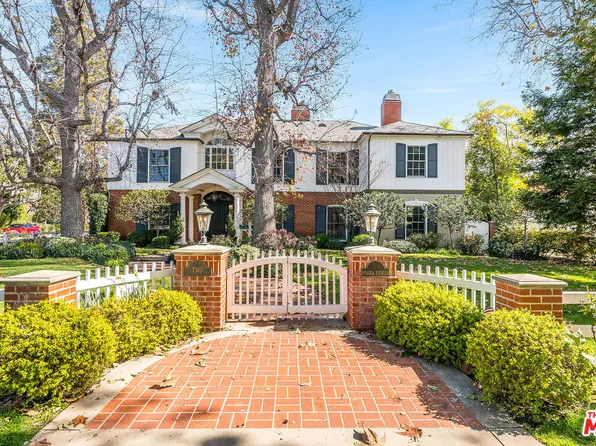 2 Toluca Estates Dr, Toluca Lake, CA 91602