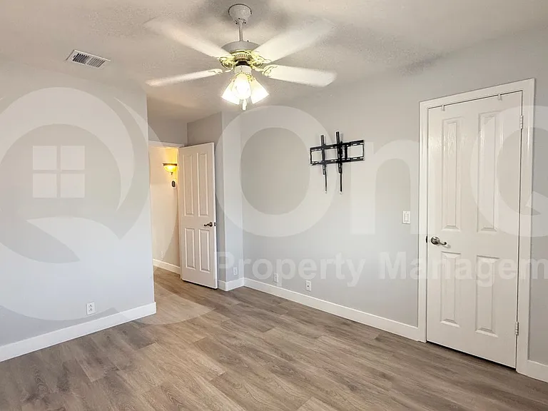 4028 W Blackhawk Dr — Photo 12