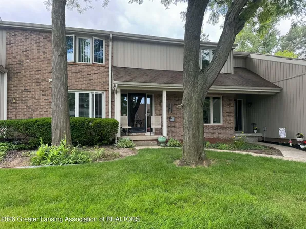 1285 Chartwell Carriage Way N, East Lansing, MI 48823