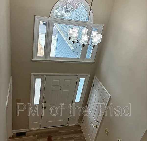 10 Creekstone Ct — Photo 2