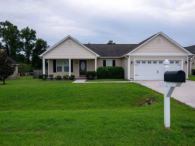 202 Cottage Brook Ct — Photo 1