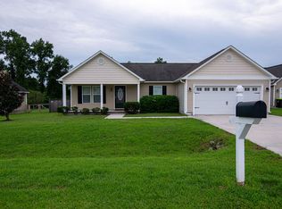 202 Cottage Ln, Richlands, NC 28574