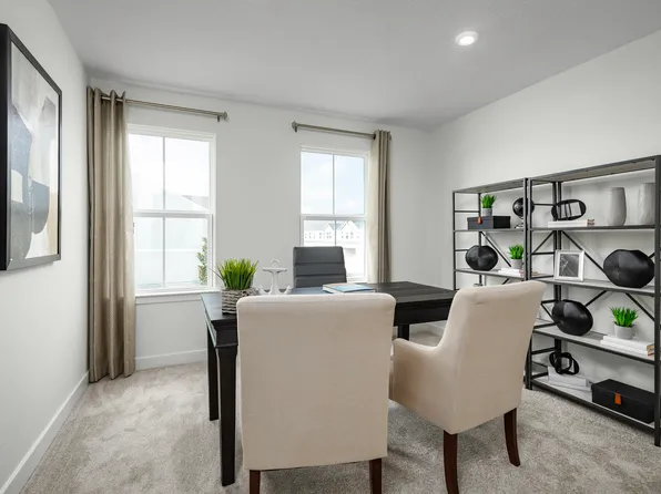 1049 Shinnecock Dr, Wilmington, DE 19808