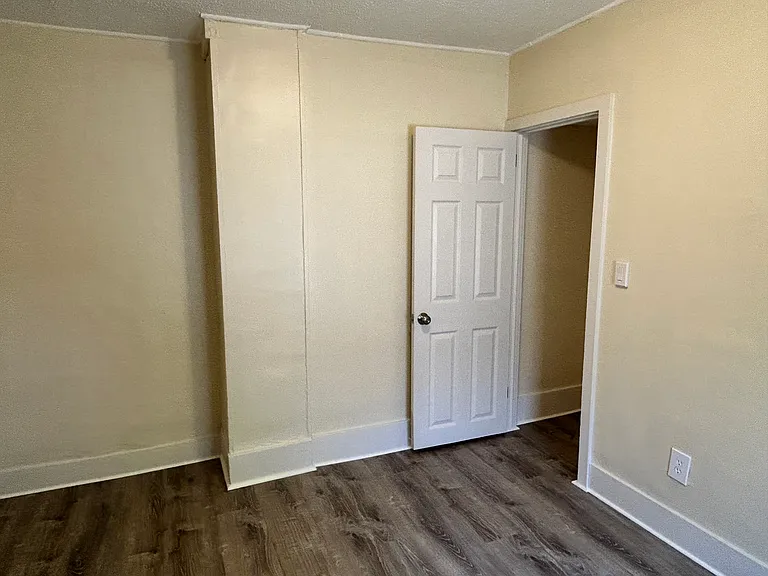 10 Devens St #2B — Photo 14