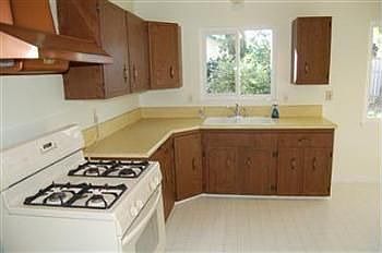 3rd image of 6801 Stoneman Dr