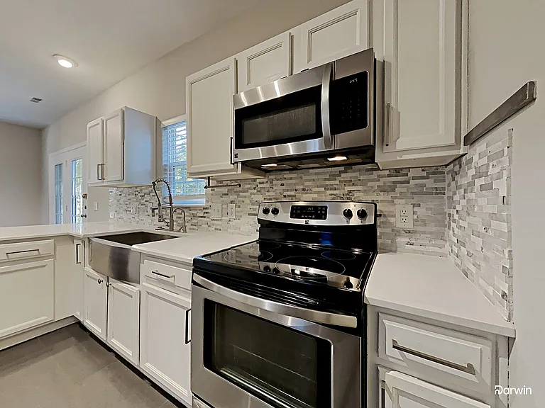 6037 Grove Creek Ln — Photo 3