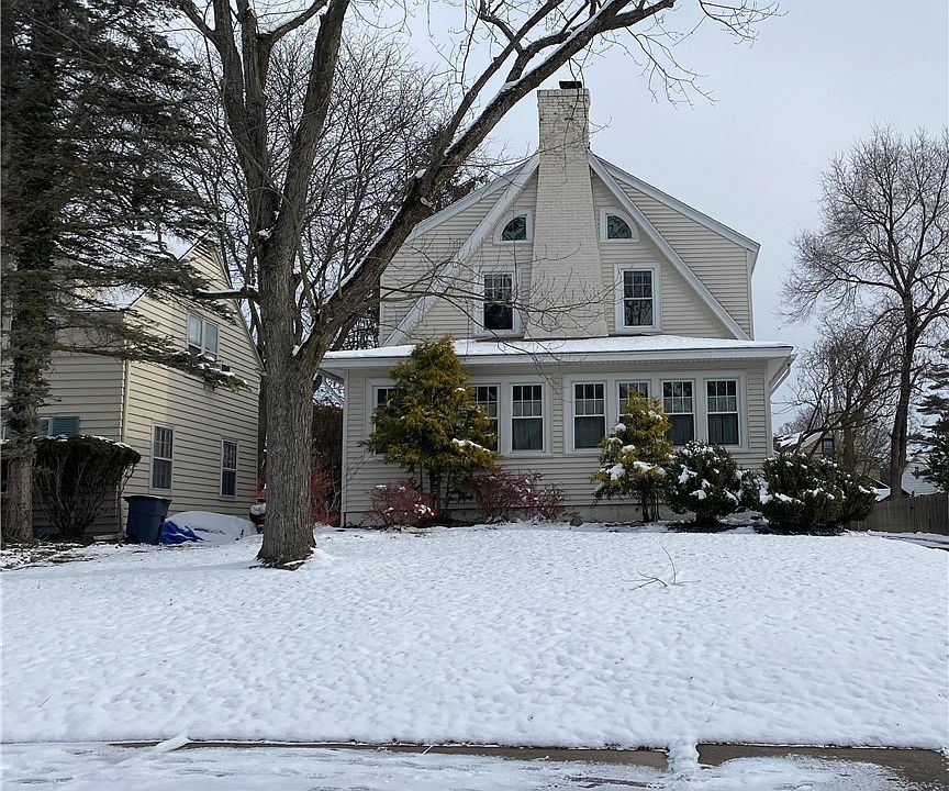 1st image of 305 Houston Ave