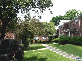 69 Chester Pl APT 5B, Englewood, NJ 07631