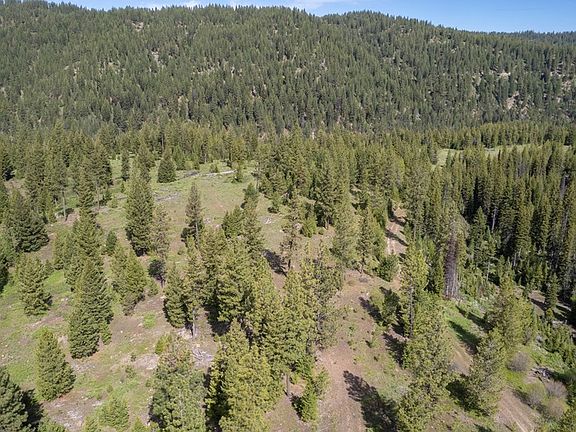 2nd image of 23 Clear Creek Rd