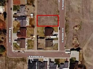 12 S Kansas Ave, Guernsey, WY 82214