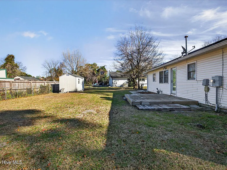 5201 Lord Tennyson Dr — Photo 38
