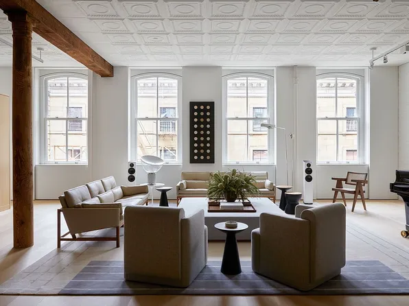 100 Grand St APT 4, New York, NY 10013