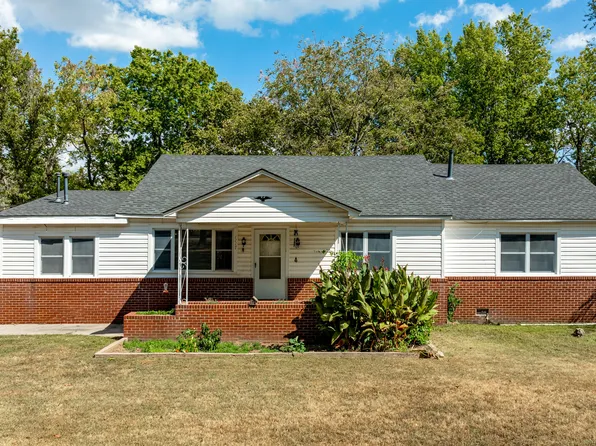 1117 S Mill St, Grove, OK 74344