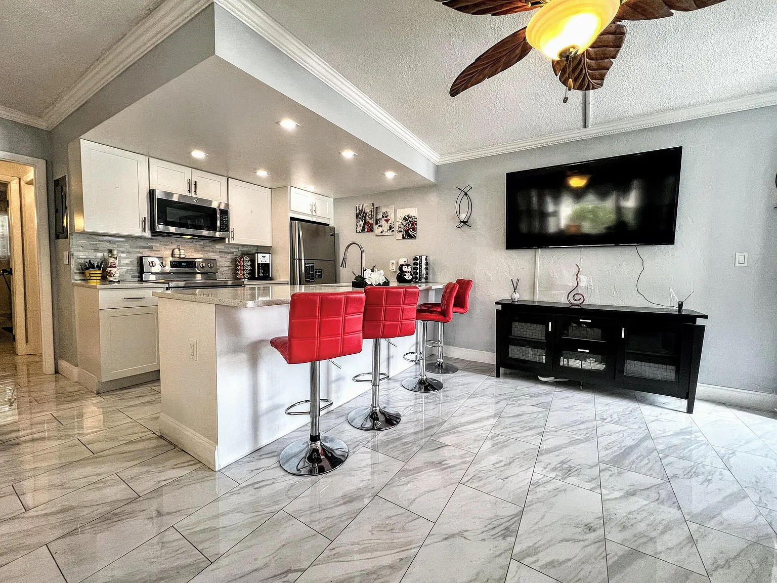 625 Antioch Ave — Photo 2