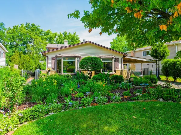 910 E Gladys Ave, Addison, IL 60101