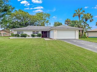 909 Rosea Ct, Naples, FL 34104