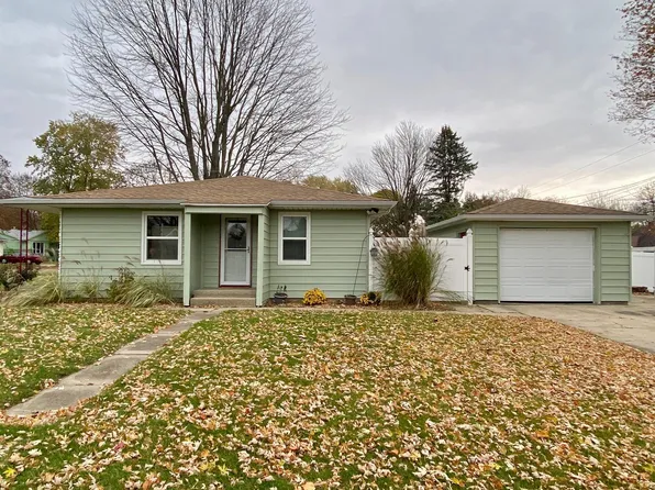 1101 Tulip Dr, Sturgis, MI 49091