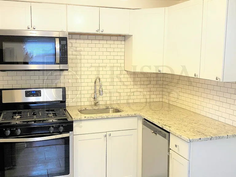 422 Jacobson Dr — Photo 39