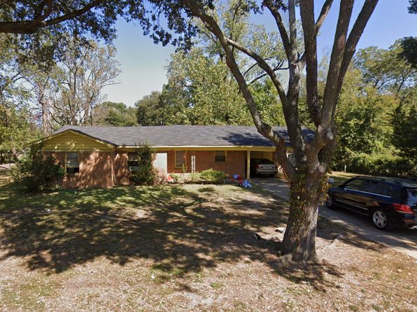 1602 Causey Dr