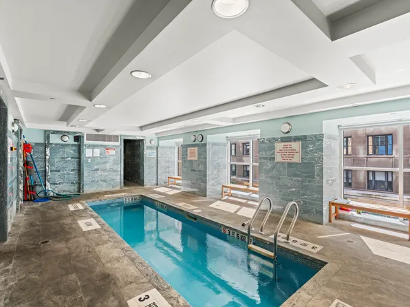 425 5th Avenue image 13 of 18