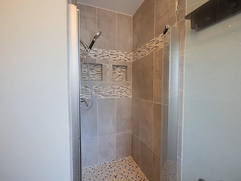 6614 Peachtree Dr — Photo 17