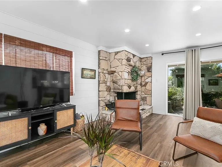 11758 Grant Dr — Photo 14