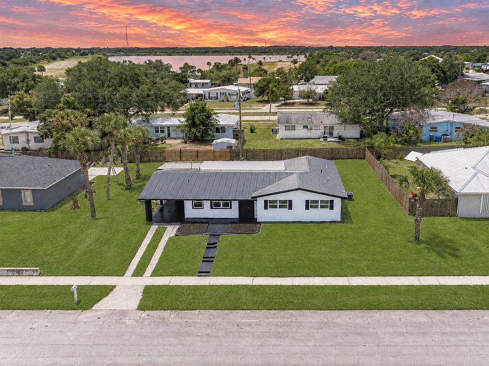 1st image of 375 Manly Avenue