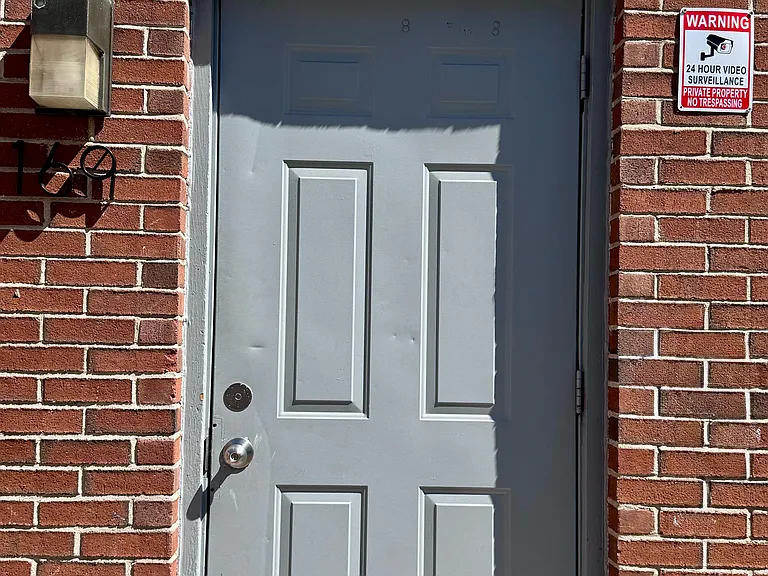 167 Barker St #C1 — Photo 10