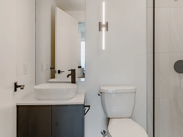 1185 Dupont St #421 — Photo 19