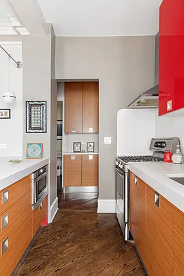 Sold by Compass | media 6