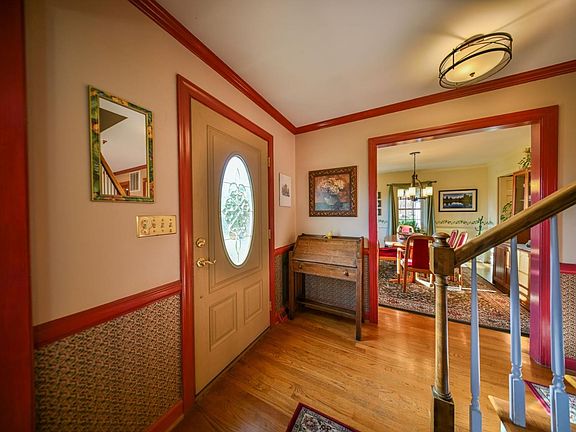 3rd image of 732 Chikasaw Rd