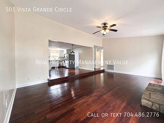 4th image of 501 Vista Grande Cir