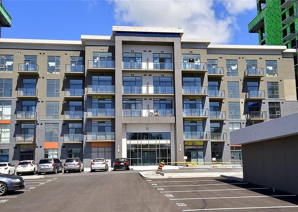 1st image of 450 Dundas St E #216