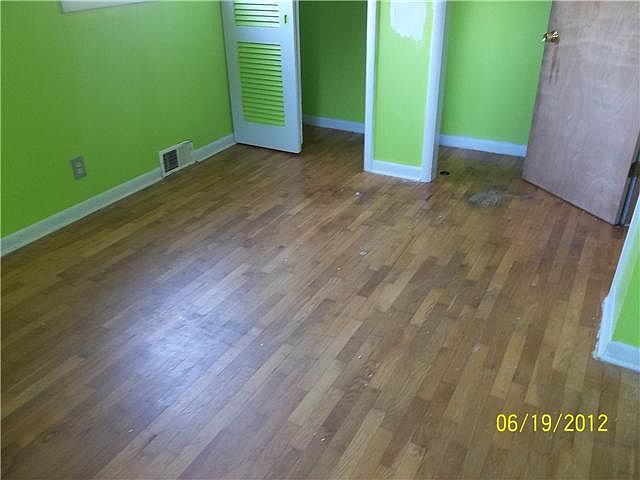 2nd image of 1042 N Boynton Dr