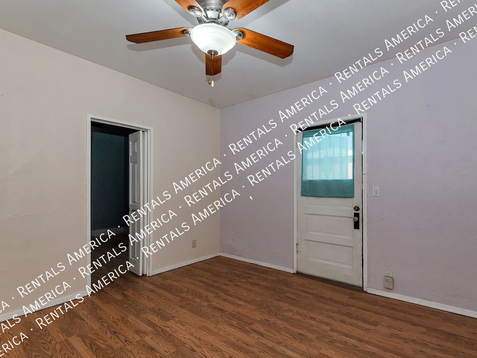 Rental available in El Presidio Historic District downtown — Photo 4