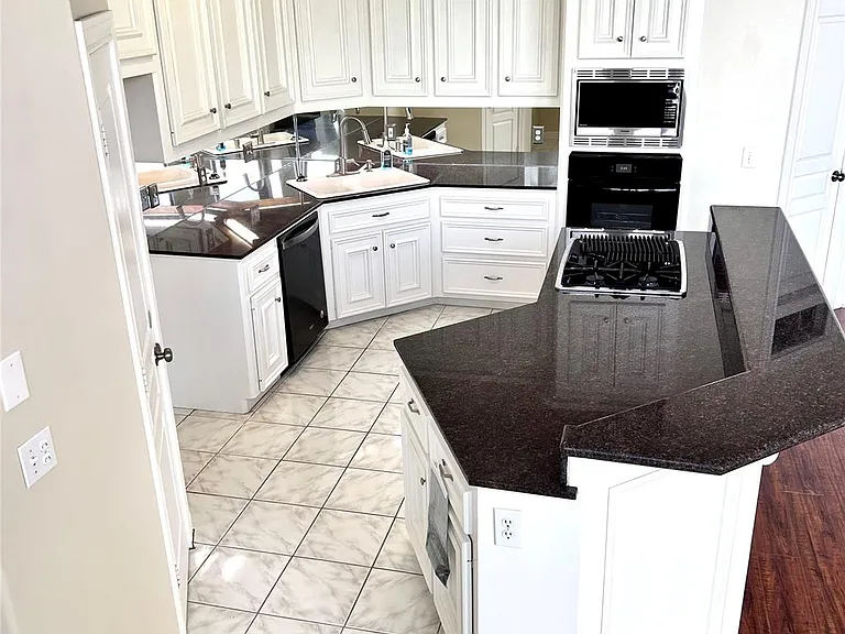 807 Kipp Ave #A — Photo 4