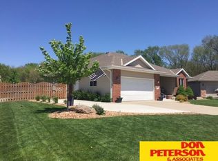 1310 Brewer Dr, Fremont, NE 68025