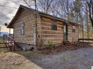 1883 Blackberry Way, Pigeon Forge, TN 37876