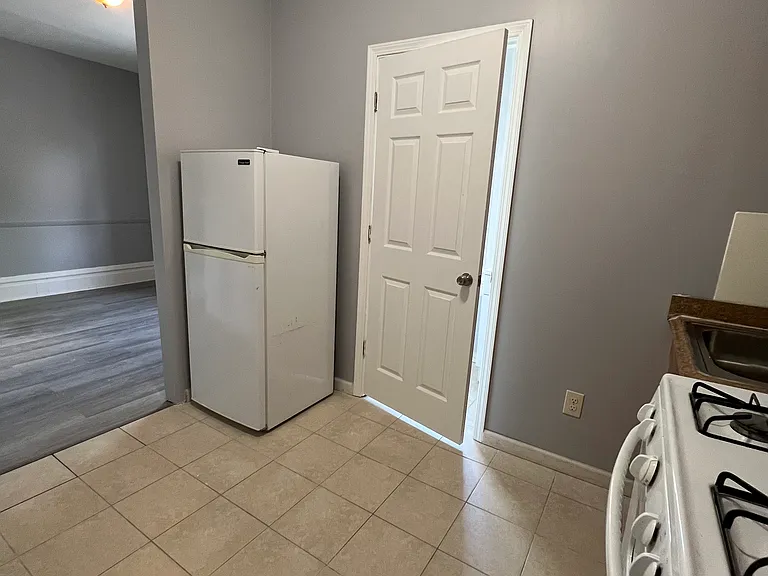 210 E End Ave #2A — Photo 8