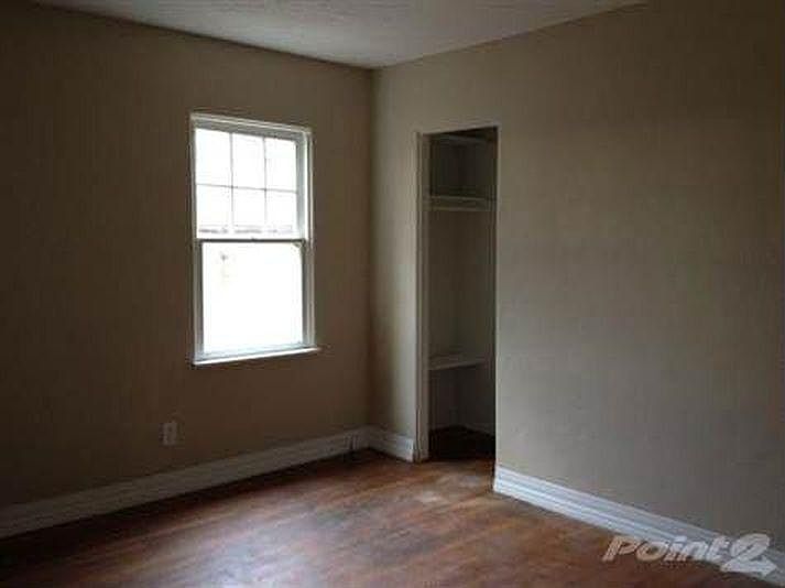 2nd image of 109 Orange Grove Ave
