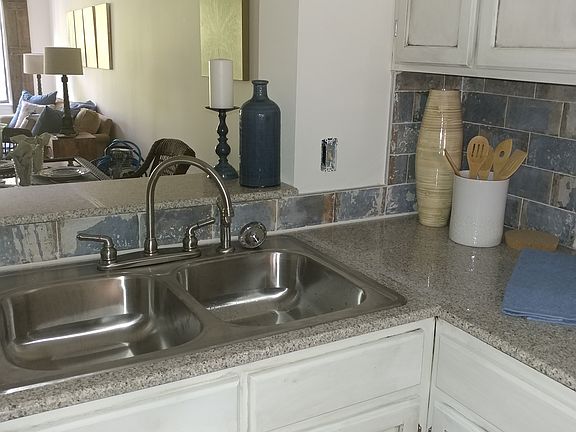 2nd image of 36 Deallyon Ave APT 111