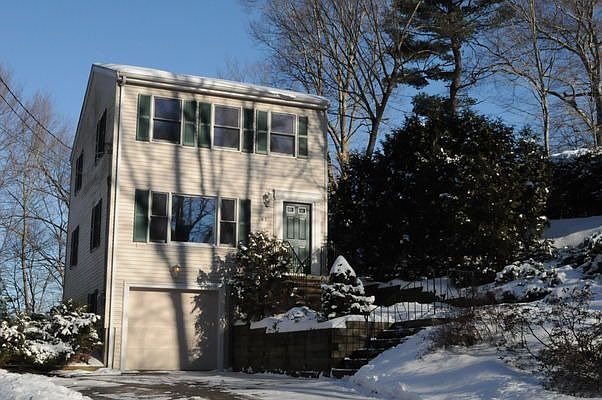 2nd image of 65 Sycamore Rd