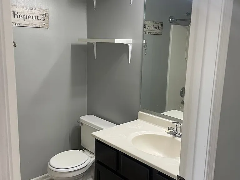 2134 Oakcrest Cir — Photo 15
