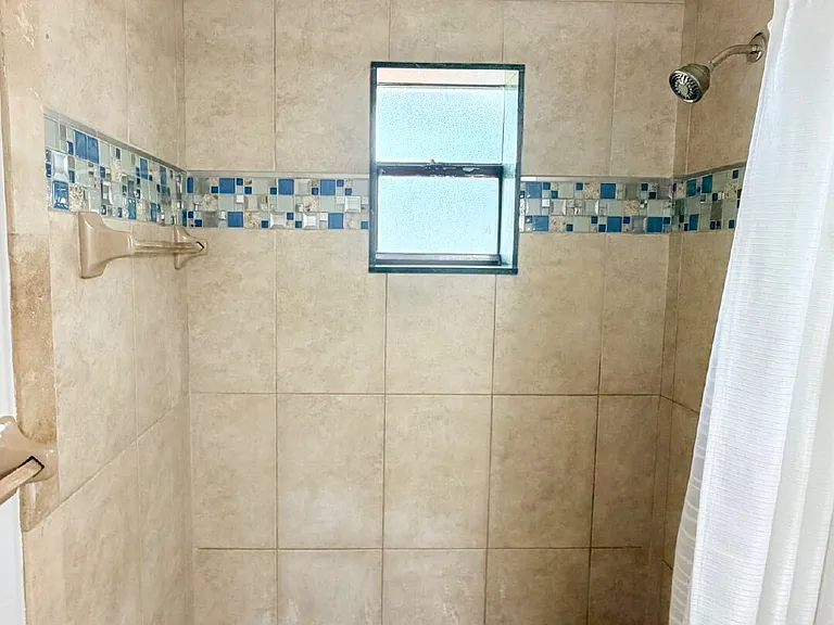 3950 Baldwin Dr — Photo 17