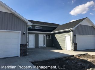 5925 58th St S, Fargo, ND