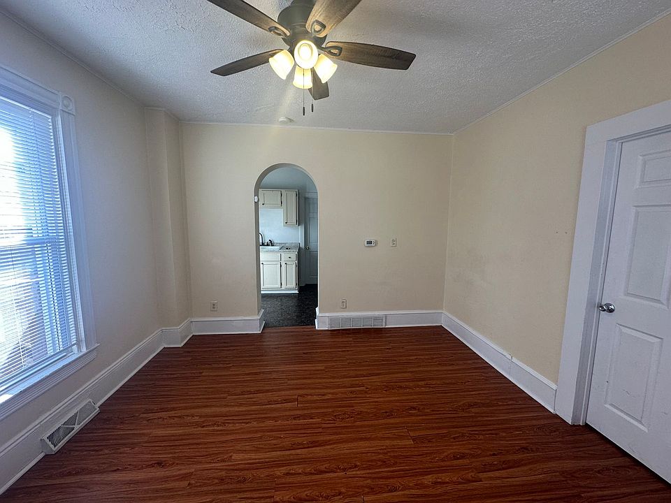 405 S. Allin Apartment Rentals Bloomington, IL Zillow