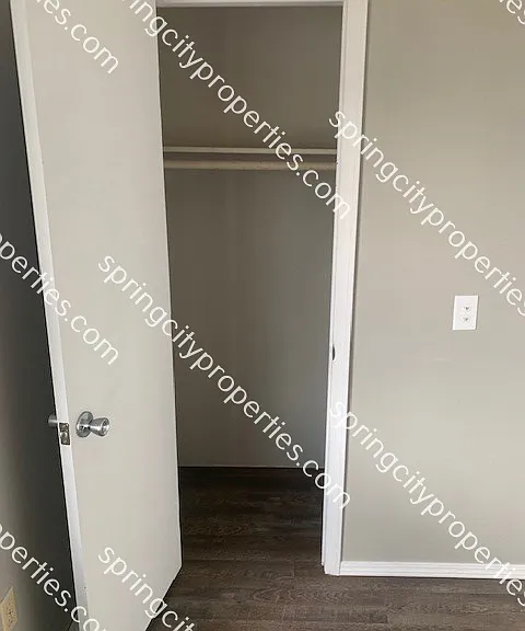 505 W Carman Rd — Photo 16