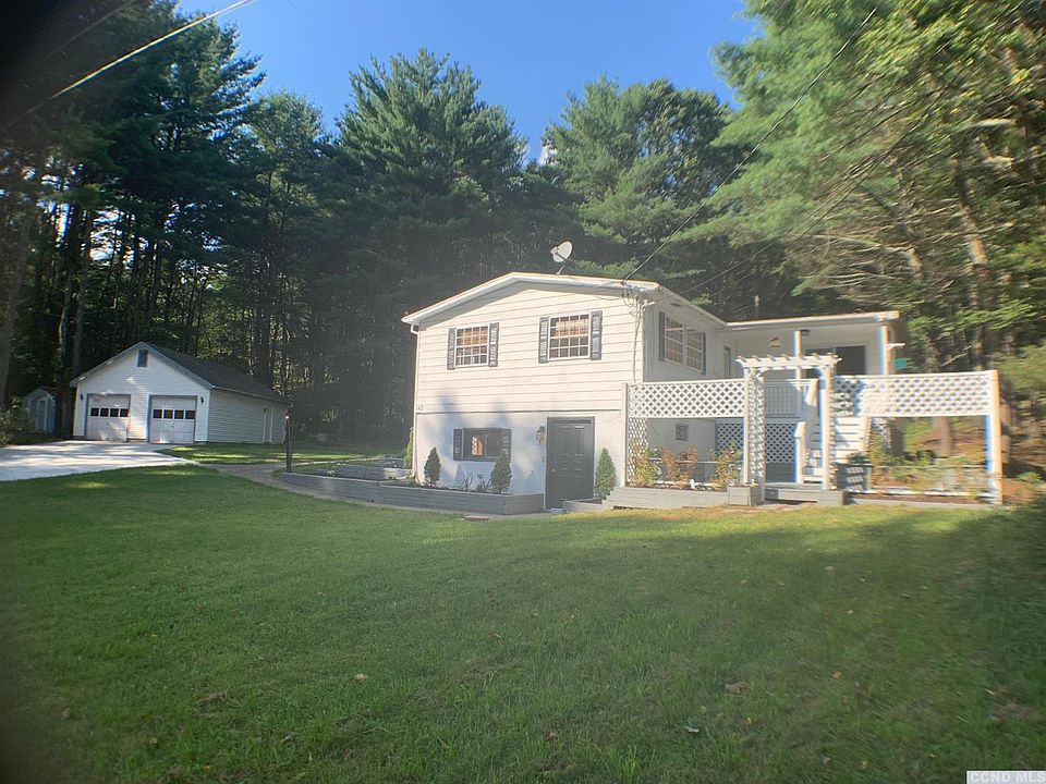 1st image of 42 Panicola Ln