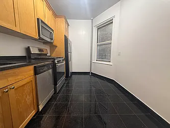 Rented by Manhattan Realty Group