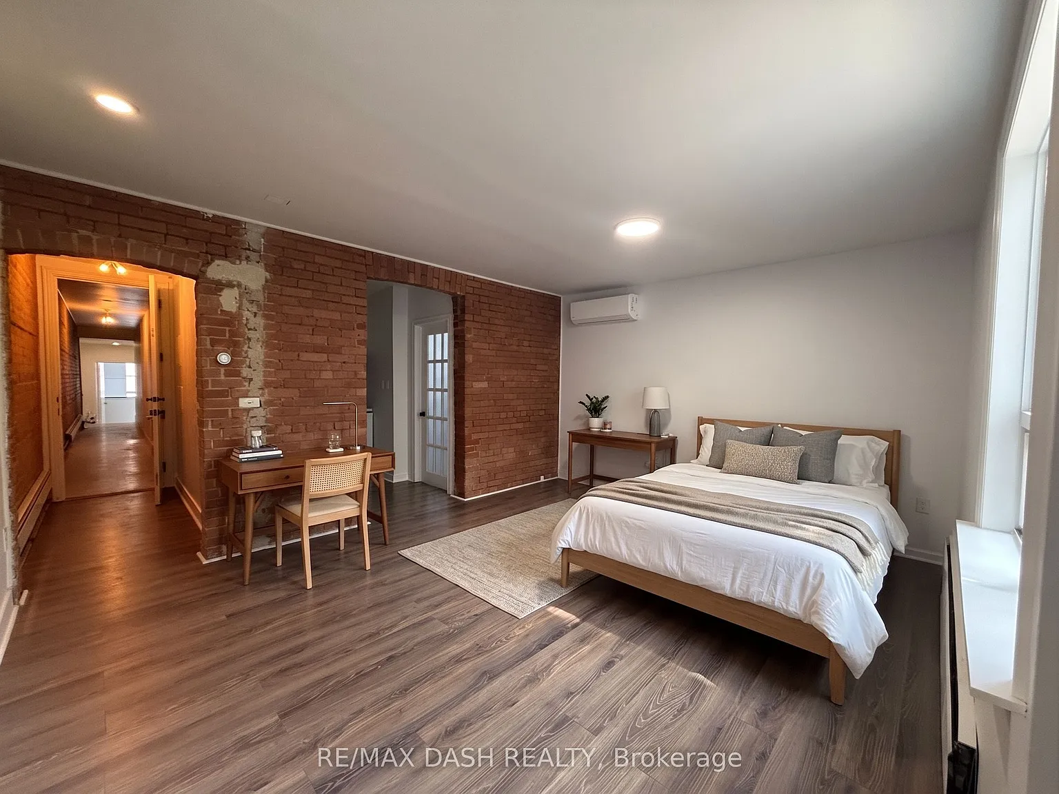 Studio, $1,800 — Photo 1